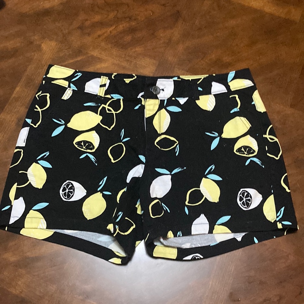 Lemon print shorts